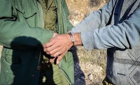  دستگیری یک شکارچی و فرار دو همدستش در امیری لاریجان