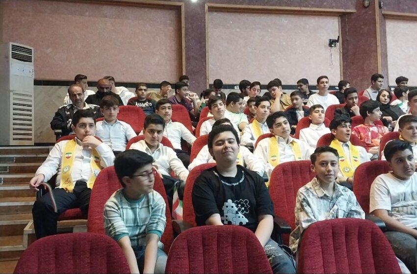  تقدیر از برترین های دبیرستان شهید سقا علیزاده